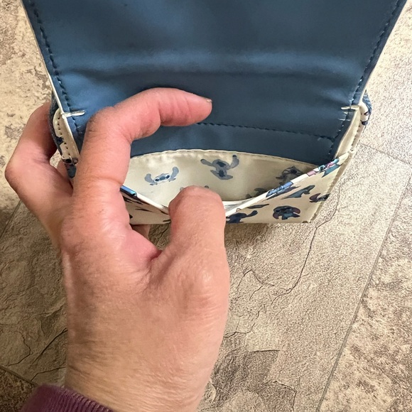Disney Loungefly Blue and white Lilo & Stitch Wallet - Picture 7 of 10